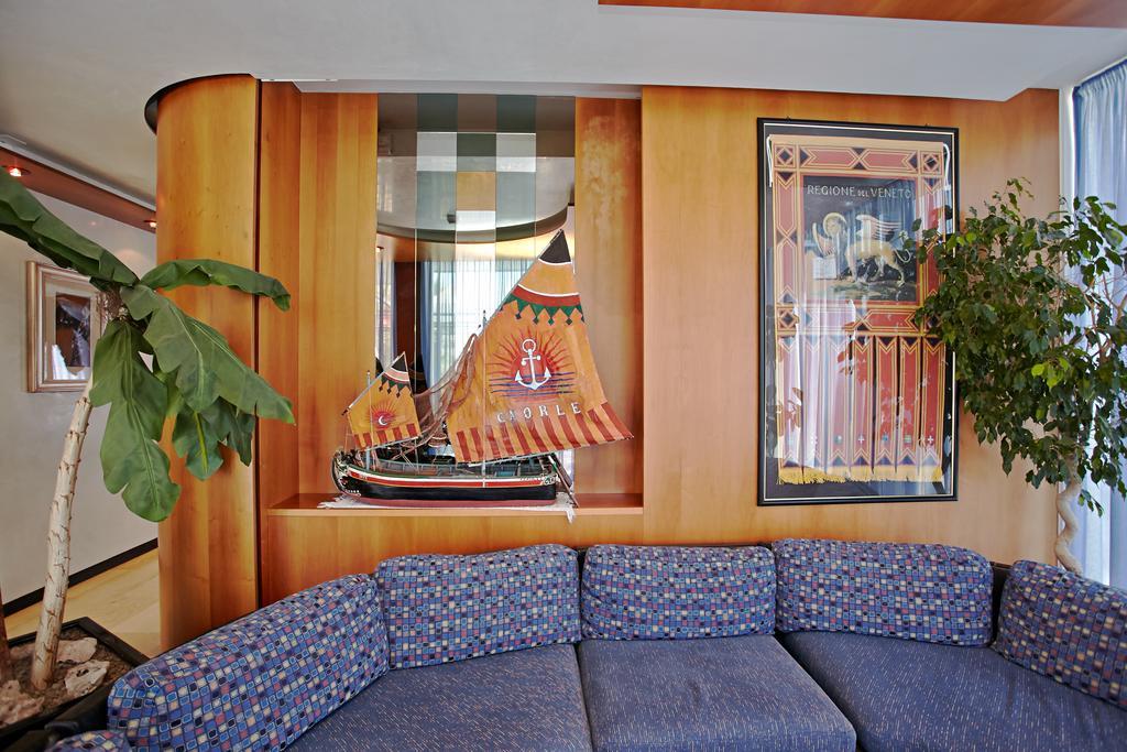 Hotel Sara Caorle Eksteriør bilde